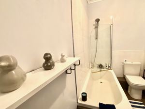 Bathroom/WC- click for photo gallery